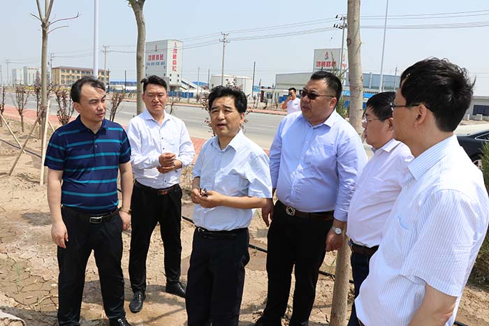 1558056790.jpg 中鐵建華北投資發展有限公司副總經理總經濟師王祖春王祖春一行視察項目建設情況.jpg